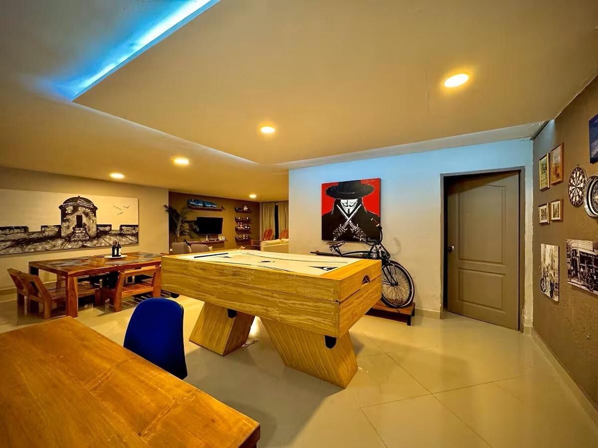 Vibes House