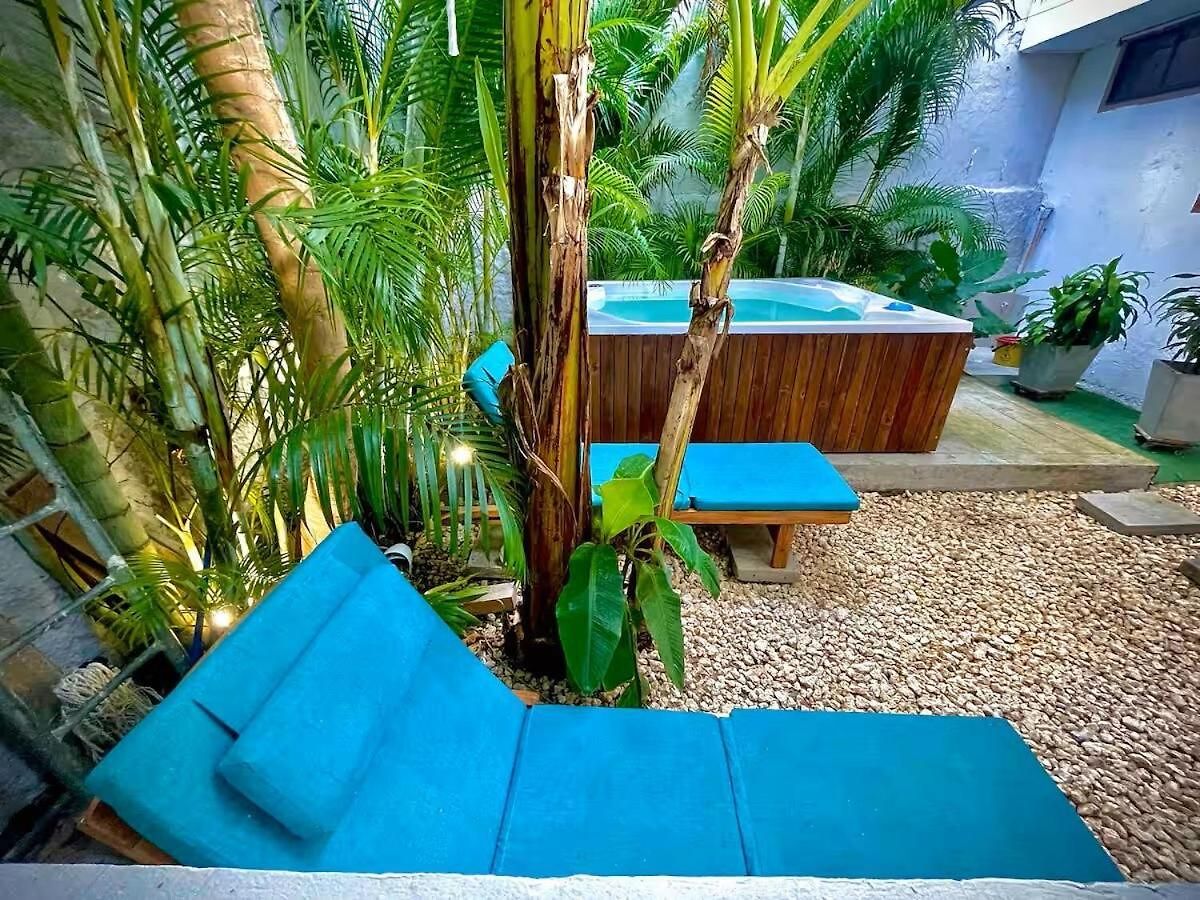 Vibes House
