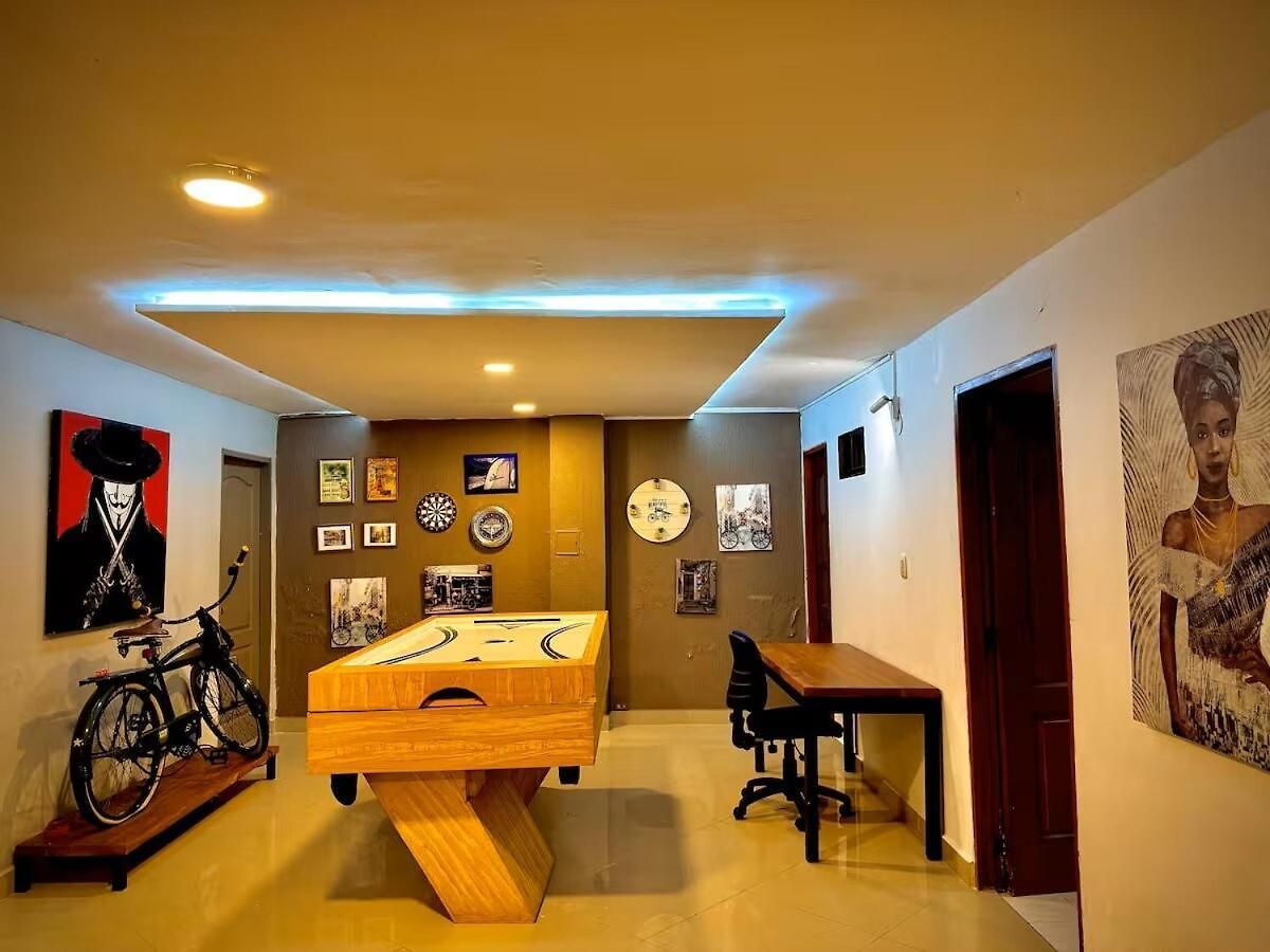 Vibes House *
