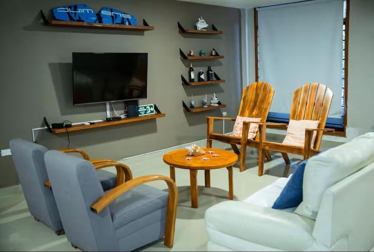 Vibes House
